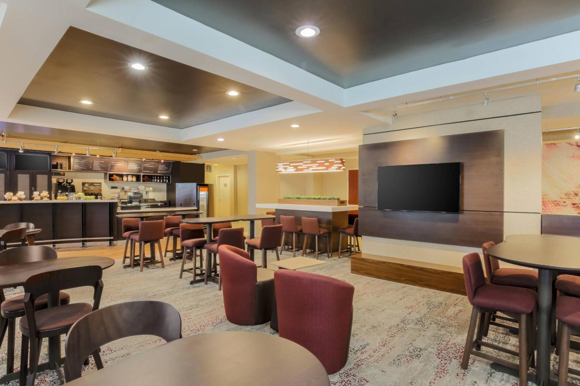 Courtyard By Marriott Monroe Airport Hotel Exterior foto